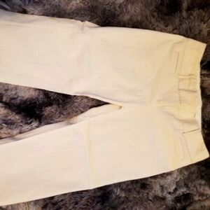 🤠Express Lightweight Capris Size 4